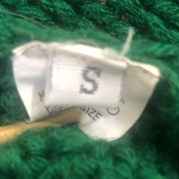 - Womens Green Sweater. Size Small. Single Mom Breast Cancer Fundraiser. - Picture 2 of 3